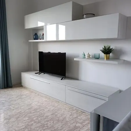 Apartamento Mare Calmo Con Parcheggio