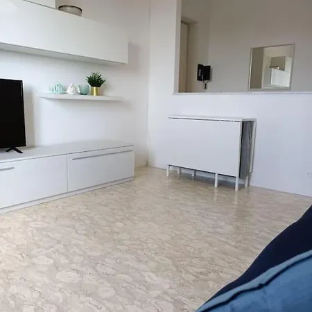 Apartment Mare Calmo Con Parcheggio Massa (Tuscany)