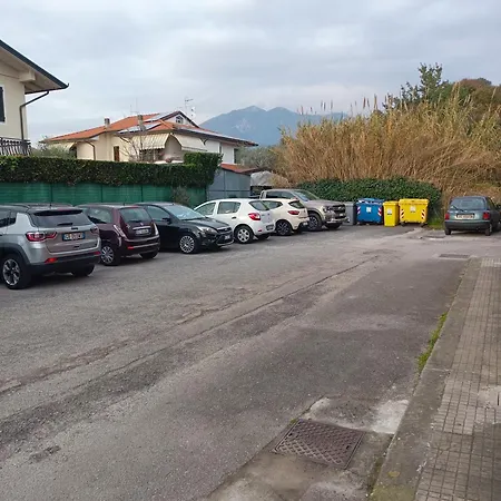Mare Calmo Con Parcheggio * Massa (Tuscany)